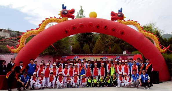 孩子们参加6.1儿童节活动
