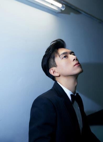 李现1.jpg