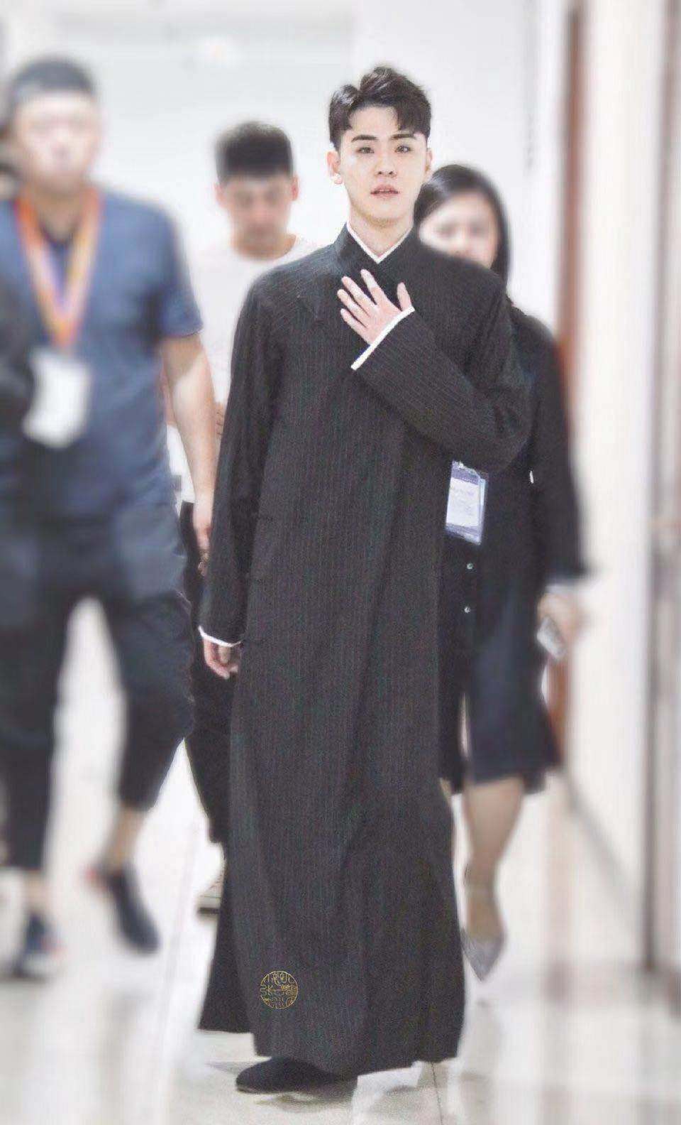 张云雷3.jpg